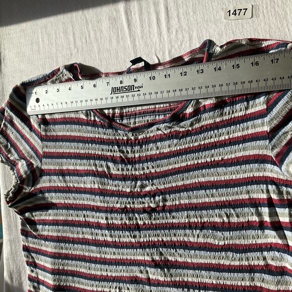 American Eagle Women’s Short Sleeve Screw Neck Crop Top size XL, Red & Gray - Picture 2 of 7